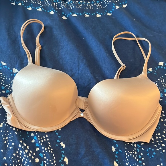 Victoria’s Secret Very Sexy Push Up - Picture 1 of 5